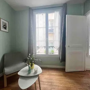  Appartement Super T2 Proche De Tour Eiffel France